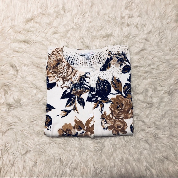 Isaac Mizrahi Live Crochet Neck Rose Cardigan - Picture 4 of 7